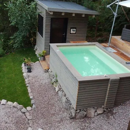 펜션 In With Swimming Pool